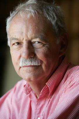 Eduardo Mendoza